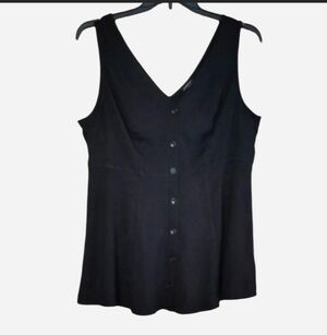 Torrid Black Floral Embossed  Sleeveless Top NWOT